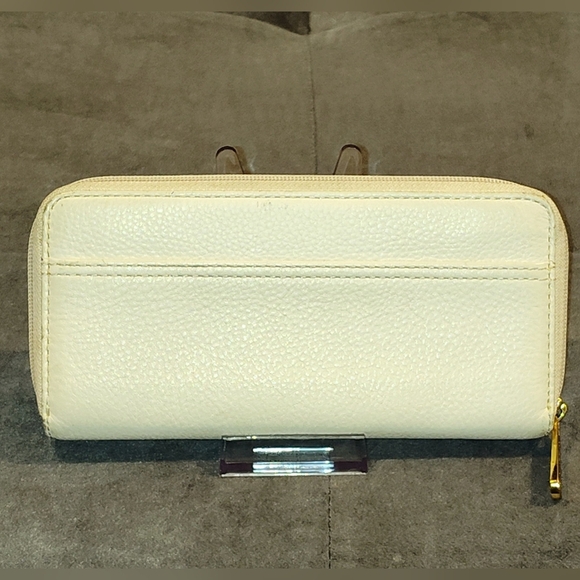 Michael Kors Saratoga Zip Around Continental Wallet - Picture 11 of 16